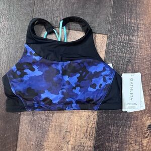 Athleta Freestyle Camo High Neck Bikini Top Size Small